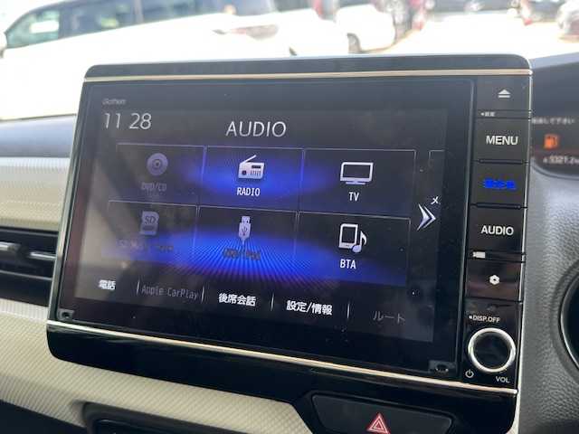 ホンダ Ｎ ＢＯＸ L 大阪府 2021(令3)年 2.6万km プラチナホワイトパール 純正8インチインターナビ(VXU-217NBi)/バックカメラ/フルセグ/Bluetooth/衝突軽減ブレーキ/レーンキープアシスト/パーキングセンサー/レーダークルーズコントロール/両側パワースライドドア/前席シートヒーター/前後ドライブレコーダー/ビルトインＥＴＣ/LEDヘッドライト/オートライト/プッシュスタート/スマートキー×2