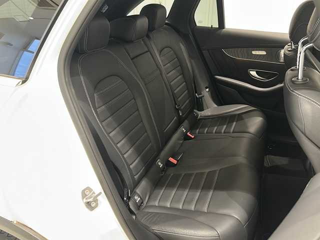 メルセデス・ベンツ ＧＬＣ２５０ 4マチックスポーツ 本革 新潟県 2017(平29)年 4.9万km ダイヤモンドホワイト 8.4インチワイドディスプレイ（ナビ/TV/DVD/BT)/360°カメラ/レーダーセーフティパッケージ/アダプティブレーキ/パノラマミックスライディングルーフ/ヘッドアップディスプレイ/サイドステップ/アテンションアシスト/アダプティブレーキライト/クラッシュ連動センサー/インテリジェントライトシステム/アクティブパーキングアシスト/純正19インチAW/純正フロアマット/メモリ付きパワーシート/シートヒーター/ETC