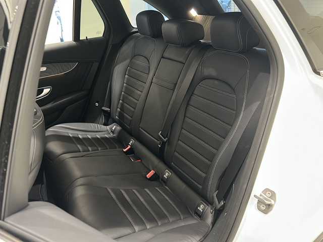 メルセデス・ベンツ ＧＬＣ２５０ 4マチックスポーツ 本革 新潟県 2017(平29)年 4.9万km ダイヤモンドホワイト 8.4インチワイドディスプレイ（ナビ/TV/DVD/BT)/360°カメラ/レーダーセーフティパッケージ/アダプティブレーキ/パノラマミックスライディングルーフ/ヘッドアップディスプレイ/サイドステップ/アテンションアシスト/アダプティブレーキライト/クラッシュ連動センサー/インテリジェントライトシステム/アクティブパーキングアシスト/純正19インチAW/純正フロアマット/メモリ付きパワーシート/シートヒーター/ETC