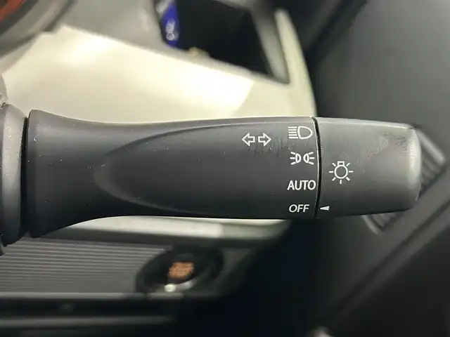 スズキ スペーシア HYBRID G 鹿児島県 2018(平30)年 1.6万km シルキーシルバーメタリック 禁煙車/社外ナビ/(CD/USB/SD)/バックカメラ/両側スライドドア/後方コーナーセンサー/デュアルセンサーブレーキサポート/レーンキープアシスト/ヘッドライトレベライザー/ISOFIX/社外フロアマット/ドアバイザー/アイドリングストップ/サイドエアバッグ