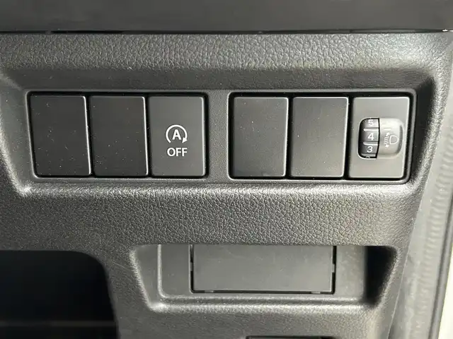 スズキ スペーシア HYBRID G 鹿児島県 2018(平30)年 1.6万km シルキーシルバーメタリック 禁煙車/社外ナビ/(CD/USB/SD)/バックカメラ/両側スライドドア/後方コーナーセンサー/デュアルセンサーブレーキサポート/レーンキープアシスト/ヘッドライトレベライザー/ISOFIX/社外フロアマット/ドアバイザー/アイドリングストップ/サイドエアバッグ