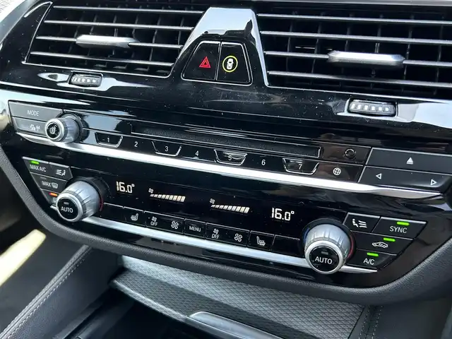 ＢＭＷ ５２３ｄ xDrive Mスピリット 道東・釧路十勝 2019(令1)年 4.2万km アルピンホワイトⅢ ハイラインパッケージ/アドバンスパッケージ/　・パワーシート/　・LEDヘッドライト/オートライト/　・パークディスタンスコントロール/アダプティブクルーズコントロール/黒革/シートヒーター(全席)/バックカメラ/ヘッドアップディスプレイ/純正ナビ/TV/CD/DVD/BT/社外ドライブレコーダー(前)/純正18インチAW/フロント/リアフォグライト/ミラーETC