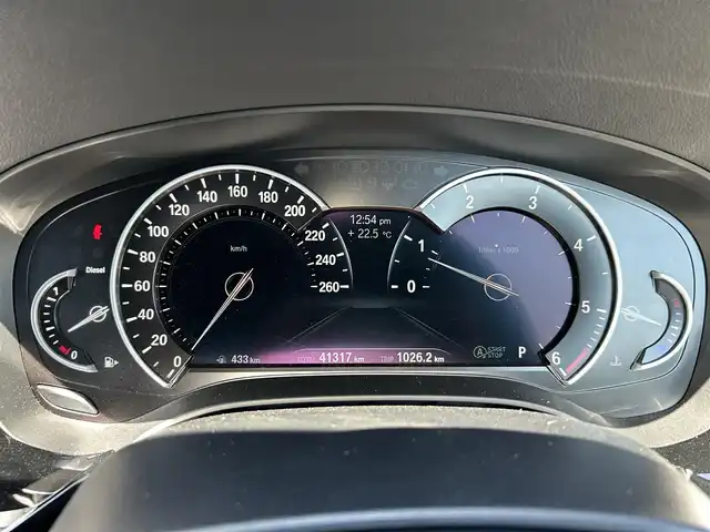 ＢＭＷ ５２３ｄ xDrive Mスピリット 道東・釧路十勝 2019(令1)年 4.2万km アルピンホワイトⅢ ハイラインパッケージ/アドバンスパッケージ/　・パワーシート/　・LEDヘッドライト/オートライト/　・パークディスタンスコントロール/アダプティブクルーズコントロール/黒革/シートヒーター(全席)/バックカメラ/ヘッドアップディスプレイ/純正ナビ/TV/CD/DVD/BT/社外ドライブレコーダー(前)/純正18インチAW/フロント/リアフォグライト/ミラーETC