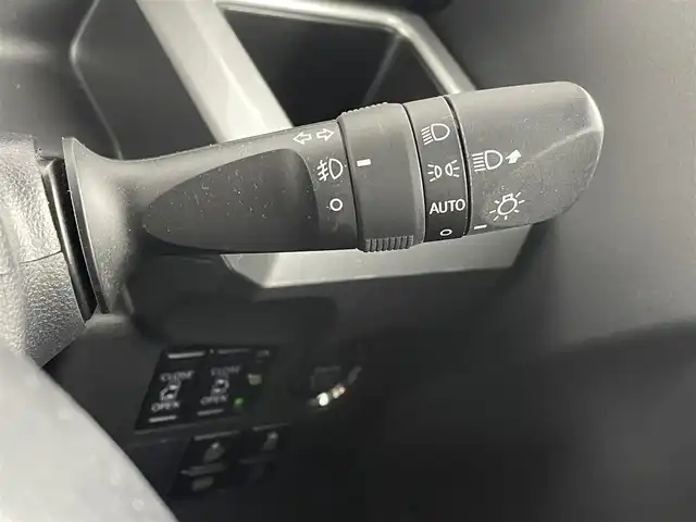 ダイハツ ウェイク G ターボ リミテッド SAⅢ 埼玉県 2020(令2)年 2.4万km シャイニングホワイトパール/レイクブルーメタリック 純正ナビ　Ｂｌｕｅｔｏｏｔｈ　フルセグＴＶ　CD/DVD 全方位カメラ 両側パワースライドドア ドライブレコーダー オートハイビーム 衝突軽減システム 純正15インチアルミホイール LEDヘッドライト