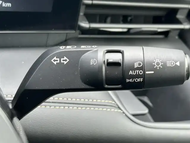 日産 セレナ e－パワー ハイウェイスター V 兵庫県 2023(令5)年 1.2万km プリズムホワイト ワンオーナー/純正メーカーナビ　テレビキャンセラー付き/（BT/USB/HDMI/Apple CarPlay/フルセグTV）/アラウンドビューモニター/ブラインドスポットモニター/デジタルインナーミラー/プロパイロット/クリアランスソナー/LEDヘッドライト/AUTOライト/1列目/2列目シートヒーター/ハンドルヒーター/フロント純正エアロ/ドライブレコーダー/両側パワースライドドア/置くだけ充電/ビルトインETC/純正フロアマット/純正ドアバイザー/スマートキー/スペアキー/保証書/取扱説明書