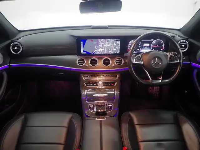 メルセデス・ベンツ Ｅ２２０ｄ アバンギャルド スポーツ 兵庫県 2017(平29)年 4.7万km ポーラホワイト 純正ナビ/全方位カメラ/シートヒーター/LKA/ACC/BSM/ドラレコ/ブルメスター/パフュームアトマイザー/アップルカープレイ/パワーバックドア/黒レザーシート