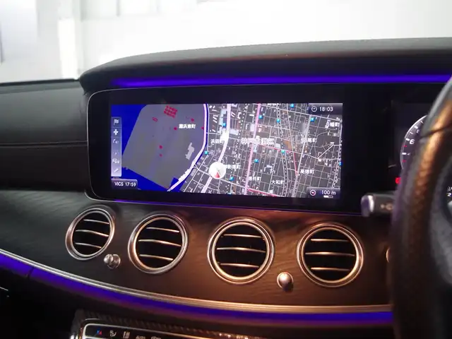メルセデス・ベンツ Ｅ２２０ｄ アバンギャルド スポーツ 兵庫県 2017(平29)年 4.7万km ポーラホワイト 純正ナビ/全方位カメラ/シートヒーター/LKA/ACC/BSM/ドラレコ/ブルメスター/パフュームアトマイザー/アップルカープレイ/パワーバックドア/黒レザーシート
