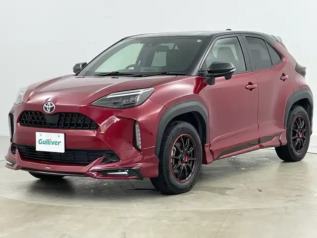 トヨタ ヤリスクロス Z 道央・札幌 2023(令5)年 0.7万km ブラックマイカ/センシュアルレッドマイカ ・4WD/・純正ディスプレイオーディオ&BT&USB/・寒冷地仕様/・トヨタセーフティセンス/・プリクラッシュセーフティ/・レーントレーシングアシスト/・ロードサインアシスト/・ブラインドスポットモニター/・発信遅れ告知/・クリアランスソナー/・レーダークルーズコントロール/・モデリスタエアロ/・バックカメラ/・ステアリングヒーター/・パワーシート/・シートヒーター/・ハーフレザーシート/・純正エンジンスターター/・ビルトインETC/・オートマチックハイビーム/・オートライト/・ヘッドライトレベライザー/・LEDヘッドライト/・スマートキー/・プッシュスタート/・横滑り防止/・電格ミラー