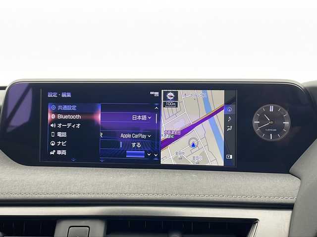 レクサス ＵＸ 300e バージョンC 千葉県 2021(令3)年 1万km ソニックチタニウム 純正ナビ(CD/ DVD/ BT/ USB/ フルセグTV/Miracast）/マークレビンソン/レクサスセーフティ/ブラインドスポットモニター/パノラミックビューモニター/クリアランスソナー/本革シート/パワーシート/シートヒーター/エアシート/後席シートヒーター/パワーバックドア/ドライブレコーダー/ETC２．０/ステアリングヒーター/ヘッドアップディスプレイ/パドルシフト