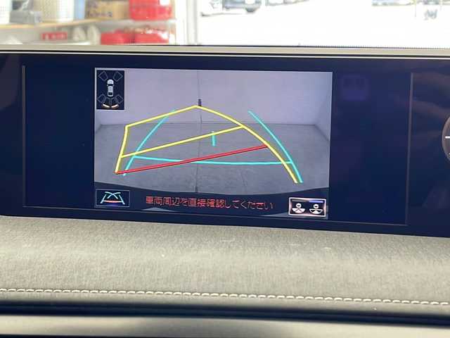 レクサス ＵＸ 300e バージョンC 千葉県 2021(令3)年 1万km ソニックチタニウム 純正ナビ(CD/ DVD/ BT/ USB/ フルセグTV/Miracast）/マークレビンソン/レクサスセーフティ/ブラインドスポットモニター/パノラミックビューモニター/クリアランスソナー/本革シート/パワーシート/シートヒーター/エアシート/後席シートヒーター/パワーバックドア/ドライブレコーダー/ETC２．０/ステアリングヒーター/ヘッドアップディスプレイ/パドルシフト