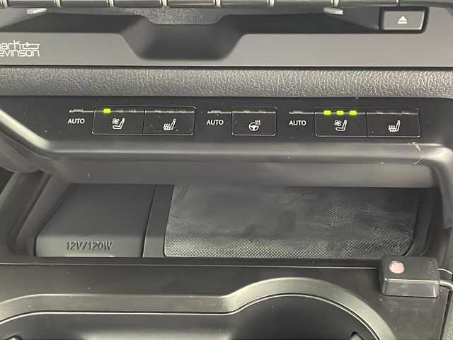 レクサス ＵＸ 300e バージョンC 千葉県 2021(令3)年 1万km ソニックチタニウム 純正ナビ(CD/ DVD/ BT/ USB/ フルセグTV/Miracast）/マークレビンソン/レクサスセーフティ/ブラインドスポットモニター/パノラミックビューモニター/クリアランスソナー/本革シート/パワーシート/シートヒーター/エアシート/後席シートヒーター/パワーバックドア/ドライブレコーダー/ETC２．０/ステアリングヒーター/ヘッドアップディスプレイ/パドルシフト