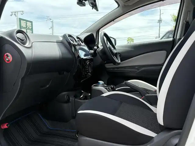 日産 ノート e－パワー X 徳島県 2019(令1)年 3.6万km ブリリアントホワイトパール アルパイン9型ナビ　X9Z/　フルセグ/SD/DISC/ラジオ/BT/HDMI/ドライブレコーダー　/バックカメラ/全方位カメラ/コーナーセンサー/インテリジェントルームミラー/ETC/LEDヘッドライト/純正ドアバイザー/純正フロアマット/DRIVEMODE/オートライト/プッシュスタート