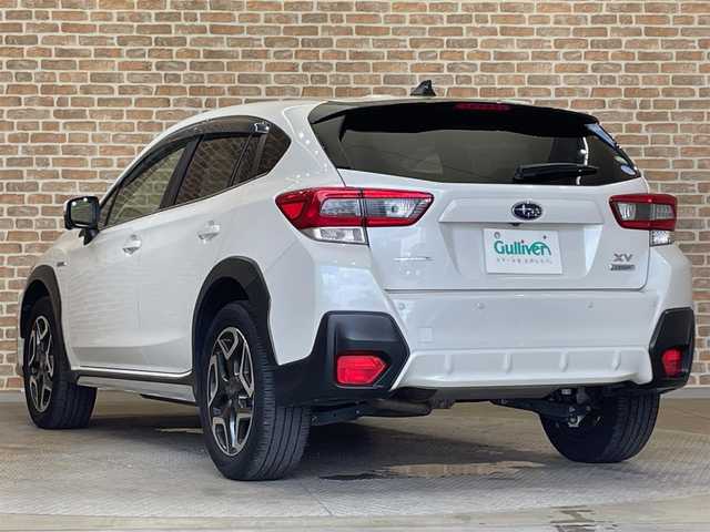 スバル ＸＶ ハイブリッド アドバンス 岩手県 2020(令2)年 10万km クリスタルホワイトP ４WD/X-MODE/ヒルディセントコントロール/アイサイトツーリングアシスト/プリクラッシュブレーキ/誤発進抑制制御/アクティブレーンキープ/全車速追従機能付きクルーズコントロール/ステアリング連動ヘッドランプ/スバルリヤビークルディテクション/アダプティブドライビングビーム/コーナーセンサー/横滑り防止装置/オートブレーキホールド/フロントワイパーデアイサー/純正ナビ/バック・サイドモニター/ETC2.0/ドライビングレコーダー/パワーシート/LEDヘッドライト/リヤフォグランプ
