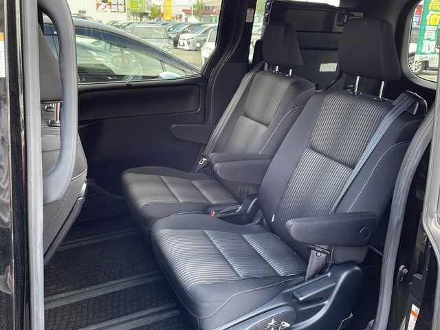 トヨタ ノア Si 長野県 2017(平29)年 3.7万km ブラック １０インチ純正ナビ/Bluetooth Audio/フルセグテレビ/ドライブレコーダー/ビルドインＥＴＣ/バックカメラ/片側電動スライドドア/クルーズコントロール/デジタルインナーミラー/プリクラッシュセーフティ/レーンディパーチャーアラート/オートマチックハイビーム/ＬＥＤヘッドライト/純正フロアマット/プッシュスタート/オートライト/ドアバイザー/スマートキー/スペアキー×１/横滑り防止機能/盗難防止機能