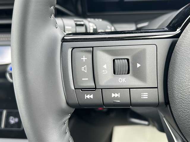 日産 セレナ e－パワー ハイウェイスター V 三重県 2025(令7)年 0.1千km パールⅡ 登録済未使用車/純正１２．３型ナビ/全周囲カメラ/ＢＳＭ/両側パワースライドドア/ワイヤレス充電器/デジタルインナーミラー/ビルトインＥＴＣ２．０/プロパイロット/前後ドライブレコーダー/レーダークルーズコントロール/前後コーナーセンサー/スペアキー/ＬＥＤヘッドライト/ＷＡＣ/Ｅペダル/ドライブモード/シートリフター/ウィンカーミラー/革巻きステアリング/ステアリングスイッチ/オートホールド/禁煙車