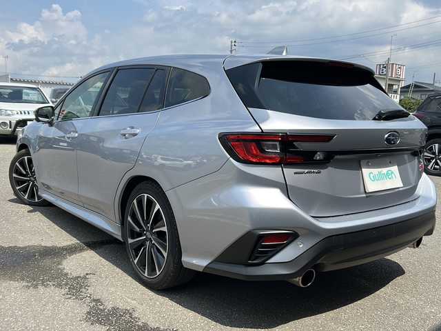 スバル レヴォーグ STIスポーツR EX 秋田県 2023(令5)年 4.6万km アイスシルバーメタリック 純正メモリナビ/純正CD、BT、フルセグ/バック＋サイドカメラ/純正18インチアルミ/純正18インチAW＋スタッドレスタイヤ4本積み込み/ドライブレコーダー/４WD/ETC2.0/後方コーナーセンサー