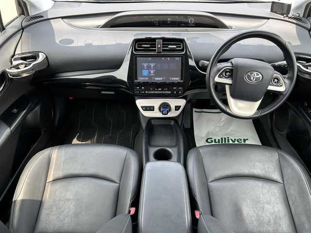 トヨタ プリウス S ツーリングセレクション 岡山県 2016(平28)年 10.5万km アティチュードブラックマイカ 登録時走行距離104762km/純正9インチナビ/フルセグTV(AM.FM.CD.DVD.TV.BT)/モデリスタフルエアロ/バックカメラ/ETC/ドライブレコーダー/シートヒーター/衝突軽減ブレーキ/オートライト/アイドリングストップ/17インチ純正AW/純正フロアマット