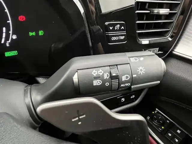 レクサス ＮＸ 450h+ Fスポーツ 愛知県 2022(令4)年 1.7万km ホワイトノーヴァガラスフレーク サンルーフ/レクサスセーフティー/純正14インチディスプレイオーディオナビ/（Bluetooth/フルセグTV/AM/FM）/全方位カメラ/ブラインドスポットモニター/ETC2.0/ドライブレコーダー/パワーシート/シートヒーター/シートクーラー/ステアリングヒーター/電動リアゲード/純正フロアマット/メモリシート/パドルシフト/電子パーキング/オートホールド/スマートキー/純正AW