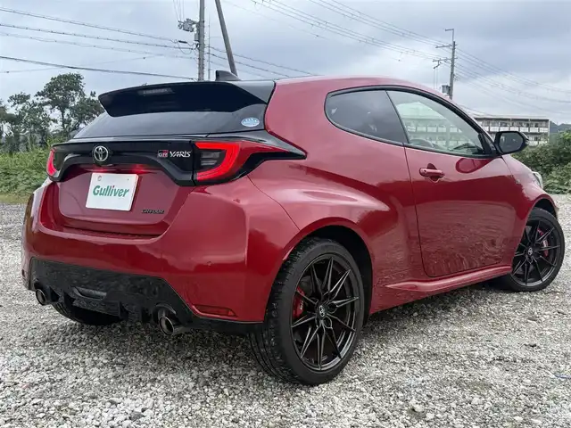 トヨタ ＧＲヤリス RZ ハイパフォーマンス 兵庫県 2023(令5)年 2.4万km エモーショナルレッドⅡ 純正ディスプレイオーディオ/ヘッドアップディスプレイ/バックカメラ/JBLサウンド/ドライブレコーダー/レーダークルコン/ブラインドスポットモニター/ステアリングヒーター/シートヒーター/黒ハーフレザーシート/純正18インチAW