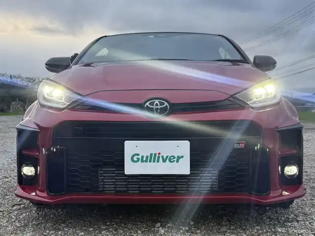 トヨタ ＧＲヤリス RZ ハイパフォーマンス 兵庫県 2023(令5)年 2.4万km エモーショナルレッドⅡ 純正ディスプレイオーディオ/ヘッドアップディスプレイ/バックカメラ/JBLサウンド/ドライブレコーダー/レーダークルコン/ブラインドスポットモニター/ステアリングヒーター/シートヒーター/黒ハーフレザーシート/純正18インチAW