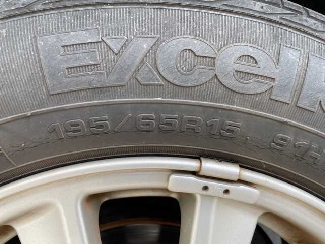 スバル インプレッサ スポーツ 1．6i－L 愛知県 2012(平24)年 4.9万km ダークグレーメタリック 純正ナビ/バックカメラ/純正アルミホイール/HIDヘッドライト/ETC/アイドリングストップ/ステアリングスイッチ/スマートキー/プッシュスタート