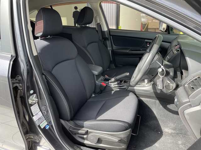 スバル インプレッサ スポーツ 1．6i－L 愛知県 2012(平24)年 4.9万km ダークグレーメタリック 純正ナビ/バックカメラ/純正アルミホイール/HIDヘッドライト/ETC/アイドリングストップ/ステアリングスイッチ/スマートキー/プッシュスタート