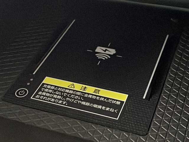 ホンダ アコード e:HEV 広島県 2024(令6)年 1.1万km プラチナホワイトパール 12.3型HondaConnectディスプレイ（Googleマップ/フルセグTV/Bluetooth/AppleCarPlay/AndroidAuto）/マルチビューカメラ/BOSEサウンド/黒革シート/パワーシート（運転席/助手席）/ポジションメモリー/シートヒーター（運転席/助手席/後席左右）/ホンダセンシング/・衝突軽減ブレーキ/・誤発進抑制機能/・レーンキープアシスト/・アダプティブクルーズコントロール/・オートハイビーム/・ブラインドスポットモニター/・パーキングセンサー/Hondaパーキングパイロット/LEDヘッドランプ/純正18インチAW/電動パーキングブレーキ/オートブレーキホールド/減速セレクター/ヘッドアップディスプレイ/ETC2.0/ワイヤレス充電/ドライブレコーダー