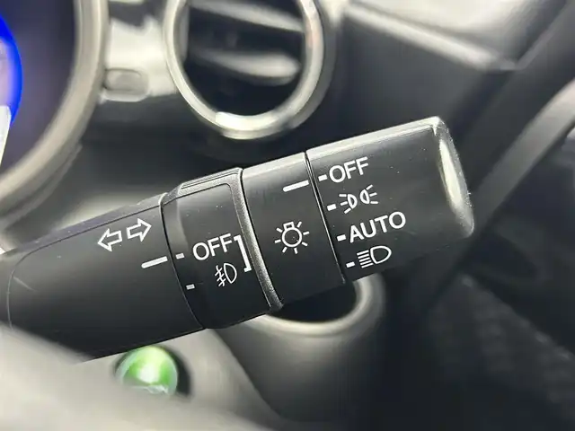 ホンダ Ｎ ＢＯＸ カスタム G Lパッケージ 千葉県 2012(平24)年 7.2万km ポリッシュドメタルメタリック 純正7インチSDナビ/CD DVD MSV BT フルセグ/片側パワースライドドア/HIDオートライト/プッシュスタート/スマートキー/純正１４インチアルミホイール/ステアリングスイッチ/ベンチシート/チップアップシート/純正フロアマット/ドアバイザー/横滑り防止装置/ウィンカーミラー