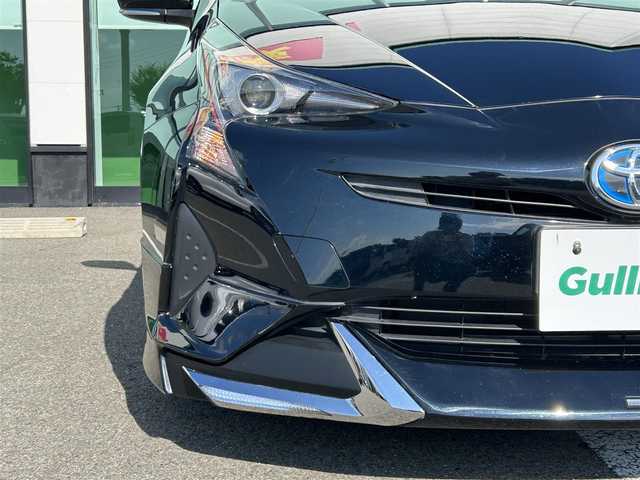 トヨタ プリウス S ツーリングセレクション 和歌山県 2018(平30)年 6.3万km アティチュードブラックマイカ 純正7インチナビ/フルセグTV/Bluetooth/CD/DVD/バックカメラ/ETC/革巻きステアリング/ステアリングスイッチ/レザーシート/前席シートヒーター/LEDヘッドライト/オートライト/モデリスタエアロ/純正17インチAW/ドアバイザー/プッシュスタート/スマートキー