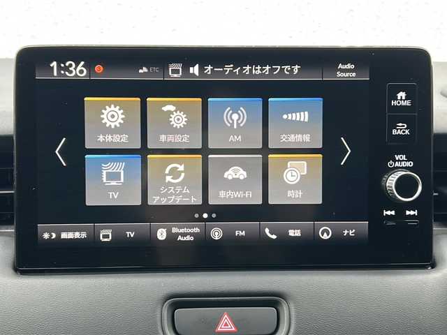 ホンダ ヴェゼル ハイブリッド e:HEV Z 三重県 2022(令4)年 4.7万km プラチナホワイトパール 純正ナビ /バックカメラ /ワイヤレス充電器 /BSM /前後コーナーセンサー /前後ドライブレコーダー/ビルトインETC2.0 /USB給電ポート/ハンドルヒーター /革巻きステアリング/ステアリングスイッチ/ハーフレザーシート/パワーバックドア /レーダークルーズコントロール /レーンキープアシスト/衝突軽減ブレーキ/パドルシフト/純正フロアマット/前席シートヒーター /LEDヘッドライト/オートハイビーム/オートライト/電子パーキング/電動格納ミラー/禁煙車/電動格納ミラー/禁煙車