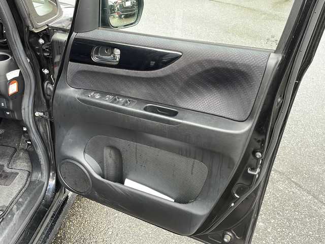 ホンダ Ｎ ＢＯＸ カスタム G Aパッケージ 新潟県 2014(平26)年 10.4万km スマートブラック 4WD/社外ナビ：VXM-145VSi/（BT/DTV/FM/AM/ワンセグ）/バックカメラ/オートライト/アイドリングストップ/ウィンカーミラー/片側パワースライドドア/プッシュスタート/ETC/純正14インチAW/ステアリングスイッチ