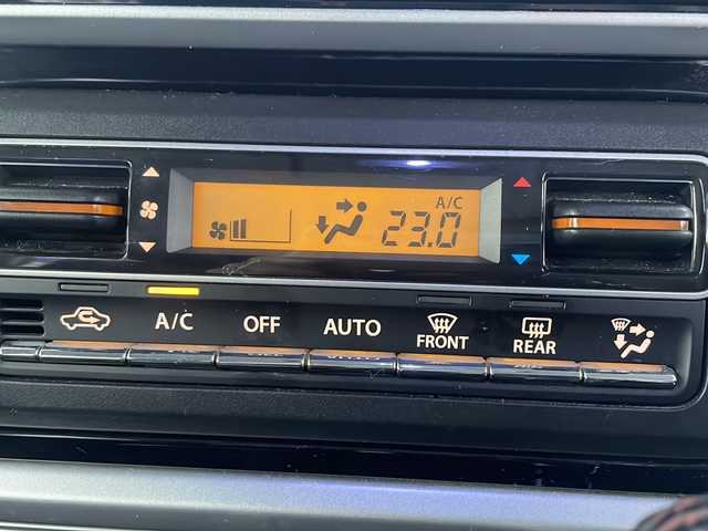 スズキ スペーシア カスタム HYBRID XS ターボ 高知県 2018(平30)年 9.6万km ピュアホワイトパール/ブラック2トーン 純正ナビ/フルセグＴＶ/全方位カメラ/両側パワースライド/シートヒーター/前後ドライブレコーダー/Ｂｌｕｅｔｏｏｔｈ/CD/ＥＴＣ/クルーズコントロール/純正アルミホイール/レーンキープアシスト/盗難防止装置/衝突軽減システム/オートライト/横滑り防止装置