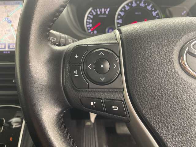 トヨタ ヴォクシー ZS 煌 茨城県 2016(平28)年 6.5万km ホワイトパールクリスタルシャイン 純正９ナビ　バックカメラ　両側電動面スライドドア　ドラレコ　ビルトインＥＴＣ　衝突被害軽減ブレーキ　レーンアシスト　ＬＥＤライト　オートハイビーム　スマートキー　ステアリングスイッチ　禁煙車