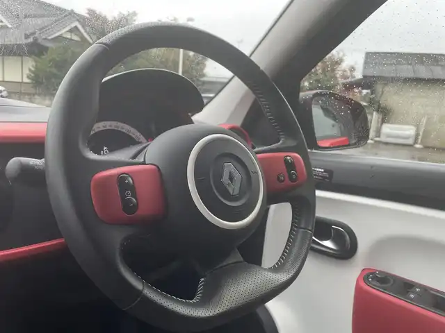 ルノー トゥインゴ インテンス 栃木県 2018(平30)年 1万km 赤 ワンオーナー/アルパインナビ/フルセグTV/Bluetooth/ETC/クルーズコントロール/オートライト/バックソナー