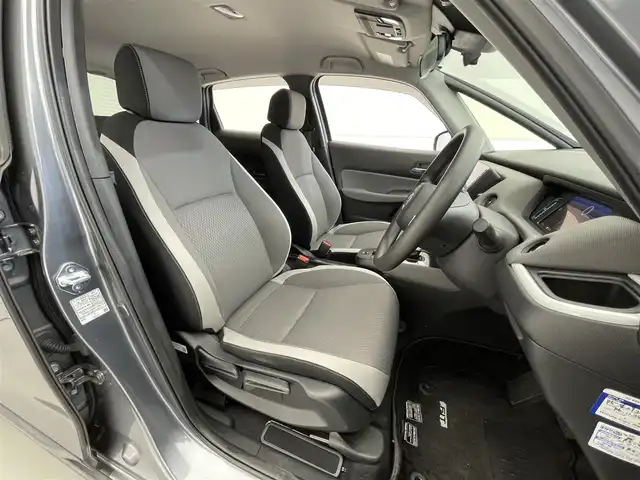 ホンダ フィット e:HEVクロスター 滋賀県 2020(令2)年 3.1万km シャイニンググレーM 純正9インチナビ/【Bluetooth/CD/DVD/フルセグ /USB】/バックカメラ/ホンダセンシング/・衝突軽減ブレーキ〈CMBS〉/・誤発進抑制機能後方誤発進抑制機能/・近距離衝突軽減ブレーキ/・歩行者事故低減ステアリング/・路外逸脱抑制機能/・渋滞追従機能付アダプティブ・クルーズ・コントロール〈ACC〉/・車線維持支援システム〈LKAS〉/・先行車発進お知らせ機能/・標識認識機能/・オートハイビーム/前後ドライブレコーダー/クリアランスソナー/LEDヘッドライト/ETC/電動パーキングブレーキ/ブレーキオートホールド/純正フロアマット/スマートキー