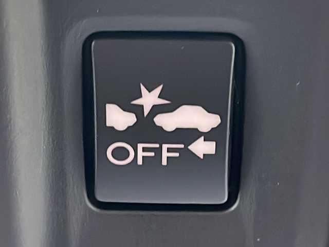 スバル フォレスター X－ブレイク 広島県 2018(平30)年 4.1万km クリスタルホワイトP 純正8型ナビ/X-MODE（ヒルディセントコントロール付）/パワーバックドア/パワーシート（運転席ポジションメモリー付）/シートヒーター（前席/後席）/ステアリングヒーター/サイド/バックカメラ/アイサイト/・プリクラッシュブレーキ/・レーンキープアシスト/・レーダークルーズコントロール/・誤発進抑制機能/LEDヘッドランプ/純正17インチAW/電動パーキングブレーキ/オートブレーキホールド/パドルシフト/ETC