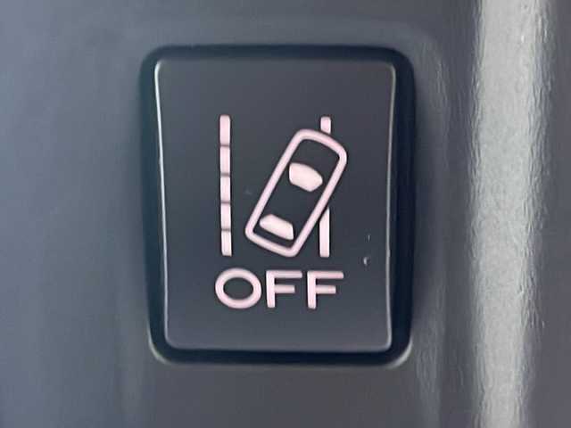 スバル フォレスター X－ブレイク 広島県 2018(平30)年 4.1万km クリスタルホワイトP 純正8型ナビ/X-MODE（ヒルディセントコントロール付）/パワーバックドア/パワーシート（運転席ポジションメモリー付）/シートヒーター（前席/後席）/ステアリングヒーター/サイド/バックカメラ/アイサイト/・プリクラッシュブレーキ/・レーンキープアシスト/・レーダークルーズコントロール/・誤発進抑制機能/LEDヘッドランプ/純正17インチAW/電動パーキングブレーキ/オートブレーキホールド/パドルシフト/ETC