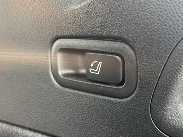 スバル レヴォーグ 1．8GT－H EX 愛知県 2020(令2)年 4.6万km クリスタルホワイトP 禁煙車/純正ナビ/(AM/FM/AUX/BT/ipone/ipod/USB/フルセグ)/革巻きステアリング/ステアリングスイッチ/追従型クルーズコントロール/バック(フロント/サイド)カメラ/ETC/パワーバックドア/シートヒーター/コーナーセンサー/電動格納ウィンカーミラー/モード切替/レーンキープアシスト/衝突軽減システム/横滑り防止装置/LEDヘッドライト/オートライト/フォグランプ/ライト付きバニティーミラー/純正ドアバイザー/純正フロアマット