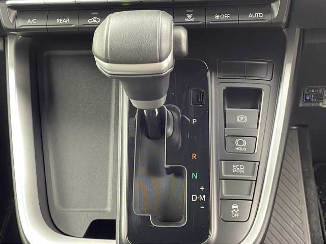 トヨタ ノア S－G 大阪府 2024(令6)年 2.4万km アティチュードブラックマイカ モデリスタエアロ/純正10.5型ディスプレイオーディオナビ/【フルセグTV/AM/FM/CD/DVD/BT/USB/HDMI】/快適利便パッケージ(mid)/・ハンズフリーパワースライドドア/・左右独立フロント＋リアエアコン/・D/N席シートヒーター/・独立センターコンソール/・nanoe/TVキャンセラー/バックカメラ/両側パワースライドドア/ToyotaSafetySense/・プリクラッシュセーフティ/・レーントレーシングアシスト＋レーンディパーチャーアラート/・レーダークルーズコントロール/・アダプティブハイビームシステム/・ロードサインアシスト/・ドライバー異常時対応システム/・プロアクティブドライビングアシスト/・発進遅れ告知機能/パーキングサポートブレーキ/車両接近通報装置/アイドリングストップ/オートホールド/ビルトインETC2.0/WAC/後席サンシェード/純正16インチAW/純正フロアマット/スマートキー/サマータイヤ積込み