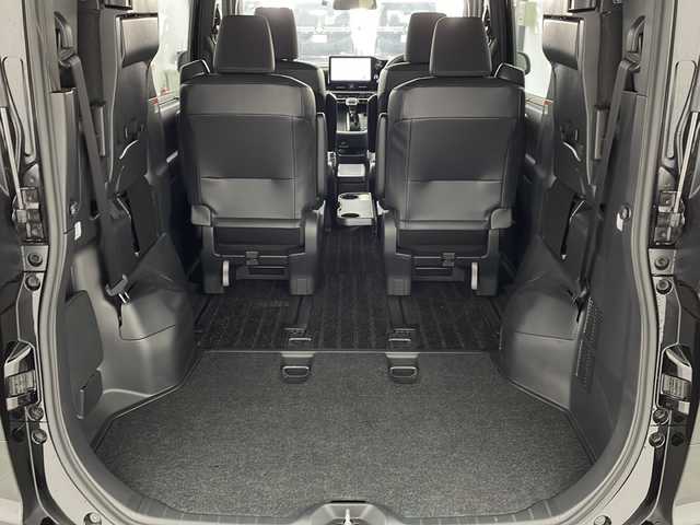 トヨタ ノア S－G 大阪府 2024(令6)年 2.4万km アティチュードブラックマイカ モデリスタエアロ/純正10.5型ディスプレイオーディオナビ/【フルセグTV/AM/FM/CD/DVD/BT/USB/HDMI】/快適利便パッケージ(mid)/・ハンズフリーパワースライドドア/・左右独立フロント＋リアエアコン/・D/N席シートヒーター/・独立センターコンソール/・nanoe/TVキャンセラー/バックカメラ/両側パワースライドドア/ToyotaSafetySense/・プリクラッシュセーフティ/・レーントレーシングアシスト＋レーンディパーチャーアラート/・レーダークルーズコントロール/・アダプティブハイビームシステム/・ロードサインアシスト/・ドライバー異常時対応システム/・プロアクティブドライビングアシスト/・発進遅れ告知機能/パーキングサポートブレーキ/車両接近通報装置/アイドリングストップ/オートホールド/ビルトインETC2.0/WAC/後席サンシェード/純正16インチAW/純正フロアマット/スマートキー/サマータイヤ積込み