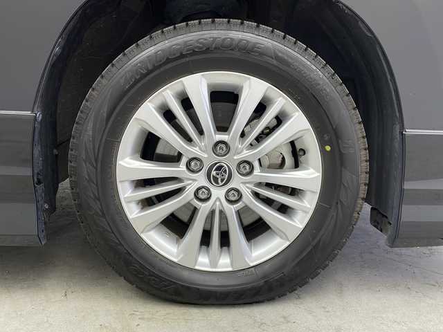 トヨタ ノア S－G 大阪府 2024(令6)年 2.4万km アティチュードブラックマイカ モデリスタエアロ/純正10.5型ディスプレイオーディオナビ/【フルセグTV/AM/FM/CD/DVD/BT/USB/HDMI】/快適利便パッケージ(mid)/・ハンズフリーパワースライドドア/・左右独立フロント＋リアエアコン/・D/N席シートヒーター/・独立センターコンソール/・nanoe/TVキャンセラー/バックカメラ/両側パワースライドドア/ToyotaSafetySense/・プリクラッシュセーフティ/・レーントレーシングアシスト＋レーンディパーチャーアラート/・レーダークルーズコントロール/・アダプティブハイビームシステム/・ロードサインアシスト/・ドライバー異常時対応システム/・プロアクティブドライビングアシスト/・発進遅れ告知機能/パーキングサポートブレーキ/車両接近通報装置/アイドリングストップ/オートホールド/ビルトインETC2.0/WAC/後席サンシェード/純正16インチAW/純正フロアマット/スマートキー/サマータイヤ積込み