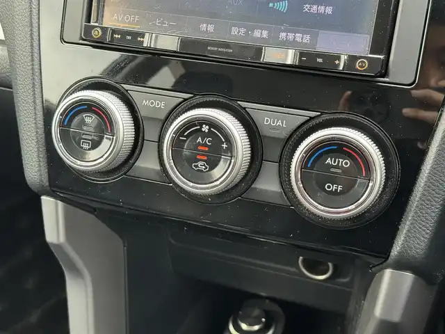 スバル フォレスター 2．0i－L 愛媛県 2015(平27)年 13.9万km ダークグレーメタリック ６速ＭＴ　ワンオーナー　禁煙車　シートヒーター　カロッツェリアナビ　フルセグＴＶ　Ｂｌｕｅｔｏｏｔｈ　バックカメラ　ＥＴＣ　クルーズコントロール