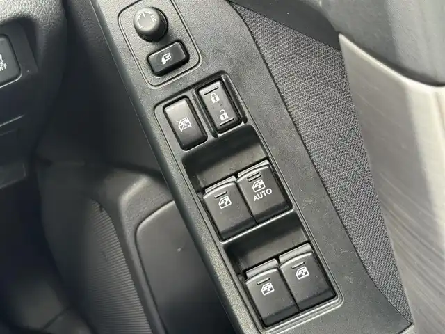 スバル フォレスター 2．0i－L 愛媛県 2015(平27)年 13.9万km ダークグレーメタリック ６速ＭＴ　ワンオーナー　禁煙車　シートヒーター　カロッツェリアナビ　フルセグＴＶ　Ｂｌｕｅｔｏｏｔｈ　バックカメラ　ＥＴＣ　クルーズコントロール