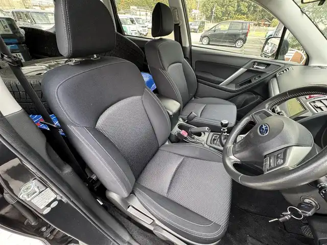 スバル フォレスター 2．0i－L 愛媛県 2015(平27)年 13.9万km ダークグレーメタリック ６速ＭＴ　ワンオーナー　禁煙車　シートヒーター　カロッツェリアナビ　フルセグＴＶ　Ｂｌｕｅｔｏｏｔｈ　バックカメラ　ＥＴＣ　クルーズコントロール
