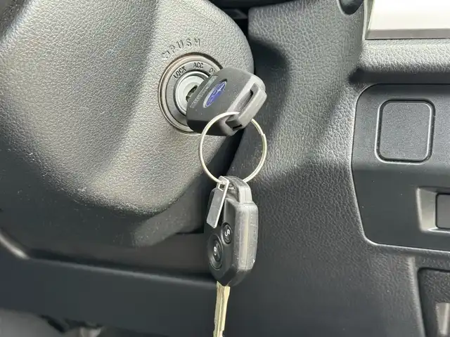 スバル フォレスター 2．0i－L 愛媛県 2015(平27)年 13.9万km ダークグレーメタリック ６速ＭＴ　ワンオーナー　禁煙車　シートヒーター　カロッツェリアナビ　フルセグＴＶ　Ｂｌｕｅｔｏｏｔｈ　バックカメラ　ＥＴＣ　クルーズコントロール