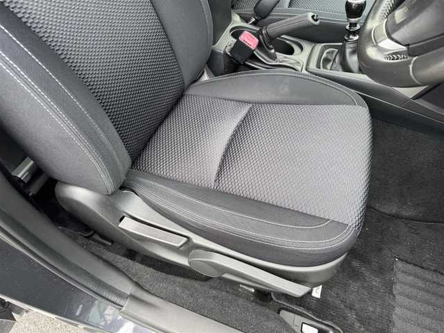 スバル フォレスター 2．0i－L 愛媛県 2015(平27)年 13.9万km ダークグレーメタリック ６速ＭＴ　ワンオーナー　禁煙車　シートヒーター　カロッツェリアナビ　フルセグＴＶ　Ｂｌｕｅｔｏｏｔｈ　バックカメラ　ＥＴＣ　クルーズコントロール