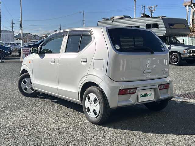 スズキ アルト S 愛知県 2021(令3)年 1.3万km シルキーシルバーメタリック 登録時走行距離12303キロ/純正オーディオ/純正フロアマット/純正ドアバイザー/パーキングアシスト/アイドリングストップ/シートヒーター/レーンキープアシスト/オートライト/リモコンキー/取扱説明書
