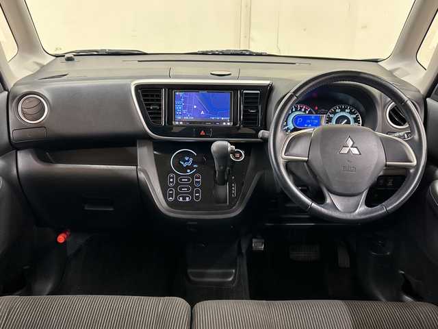 三菱 ｅＫスペース カスタムG 道央・札幌 2014(平26)年 6.8万km アメジストブラック 4WD//社外ナビ//スマートキー//プッシュスタート//片側パワースライドドア//ディスチャージライト