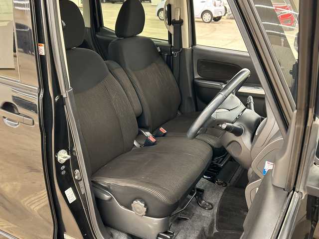 三菱 ｅＫスペース カスタムG 道央・札幌 2014(平26)年 6.8万km アメジストブラック 4WD//社外ナビ//スマートキー//プッシュスタート//片側パワースライドドア//ディスチャージライト