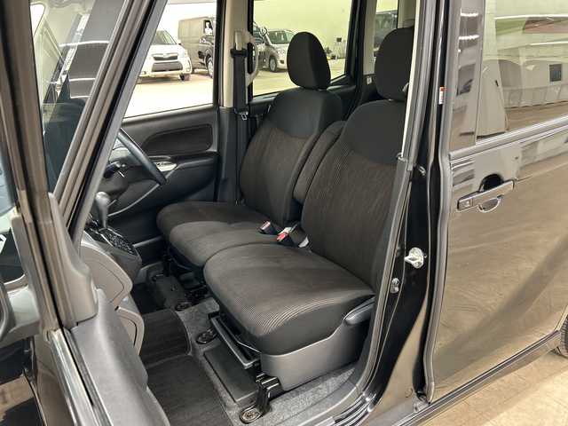 三菱 ｅＫスペース カスタムG 道央・札幌 2014(平26)年 6.8万km アメジストブラック 4WD//社外ナビ//スマートキー//プッシュスタート//片側パワースライドドア//ディスチャージライト